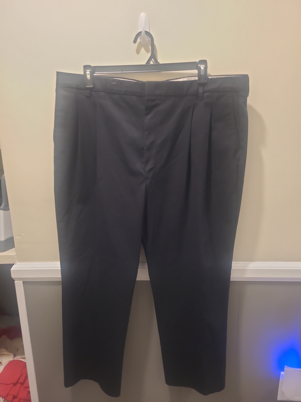 Red Kap Men's Pleated Twill SlacksSize 44 PT38BK9 Black